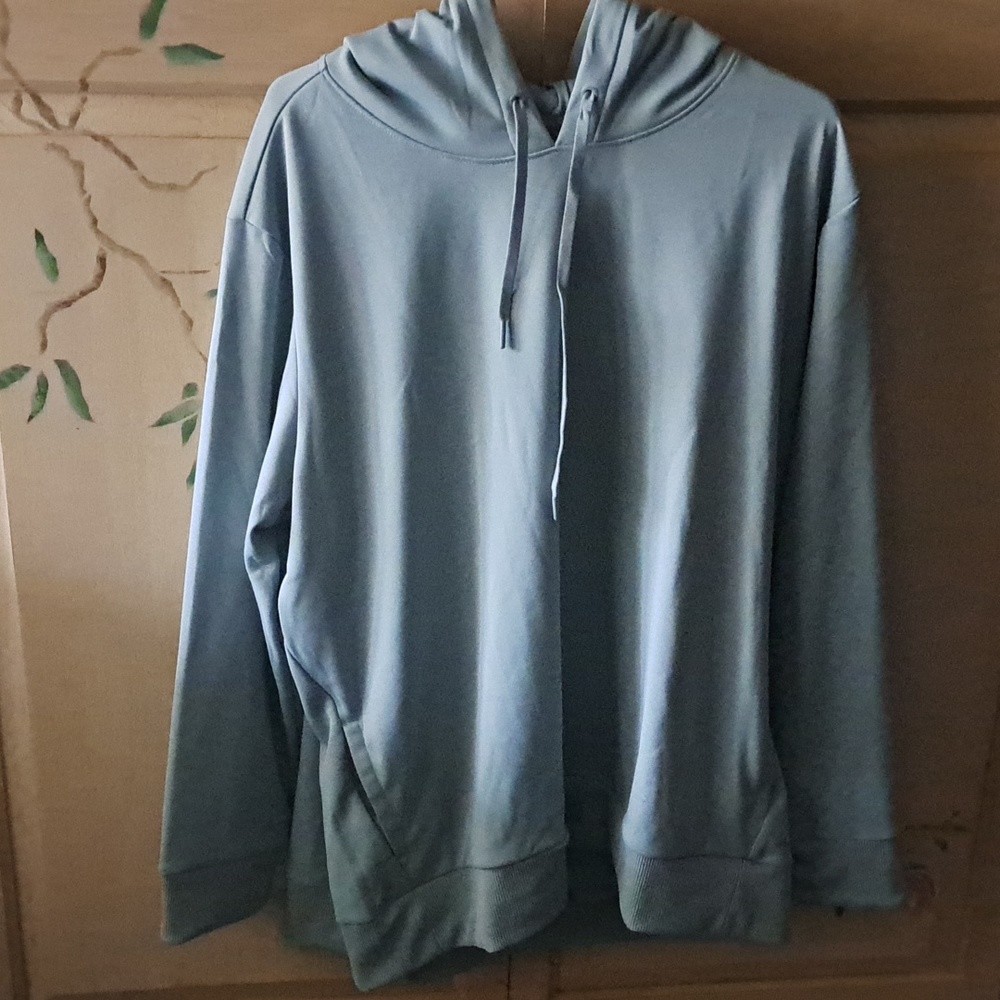 Womens Mondetta hoodie